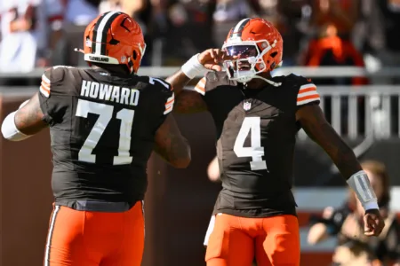 Watson sparks Browns' victory over Panthers in home opener